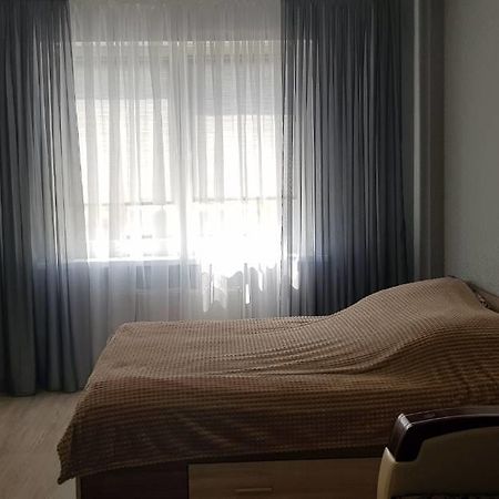 Uiutnaia Kvartira V Grodno Apartment Luaran gambar